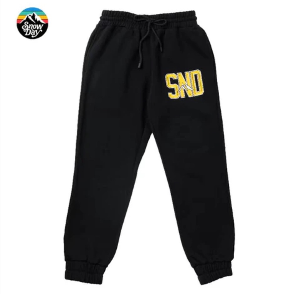 NWT SNOWDAY BASIC SWEAT PANTS Medium